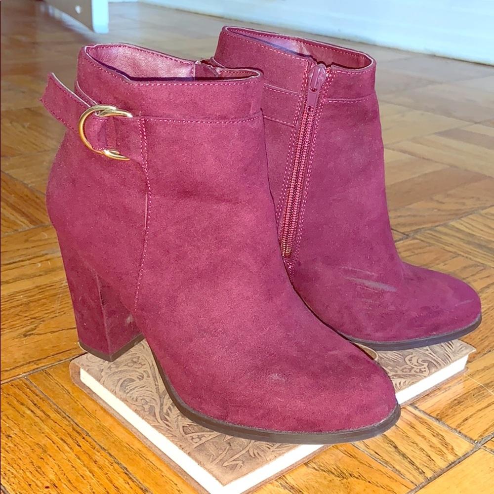 Shoe Dazzle Women’s Booties
